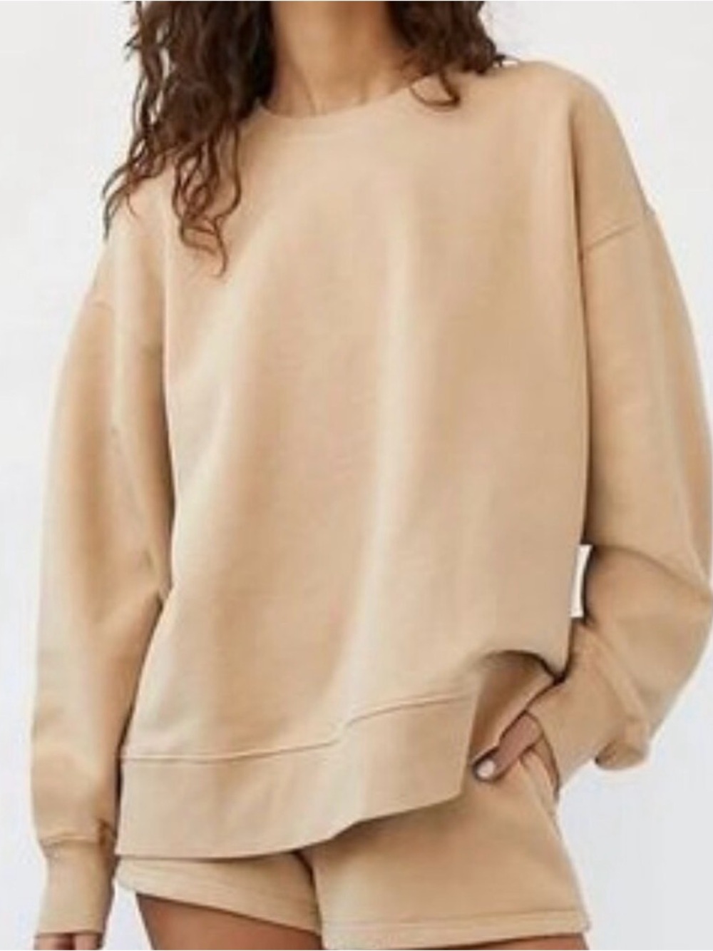 NWOT Aritzia TNA Chasm Boyfriend Crewneck